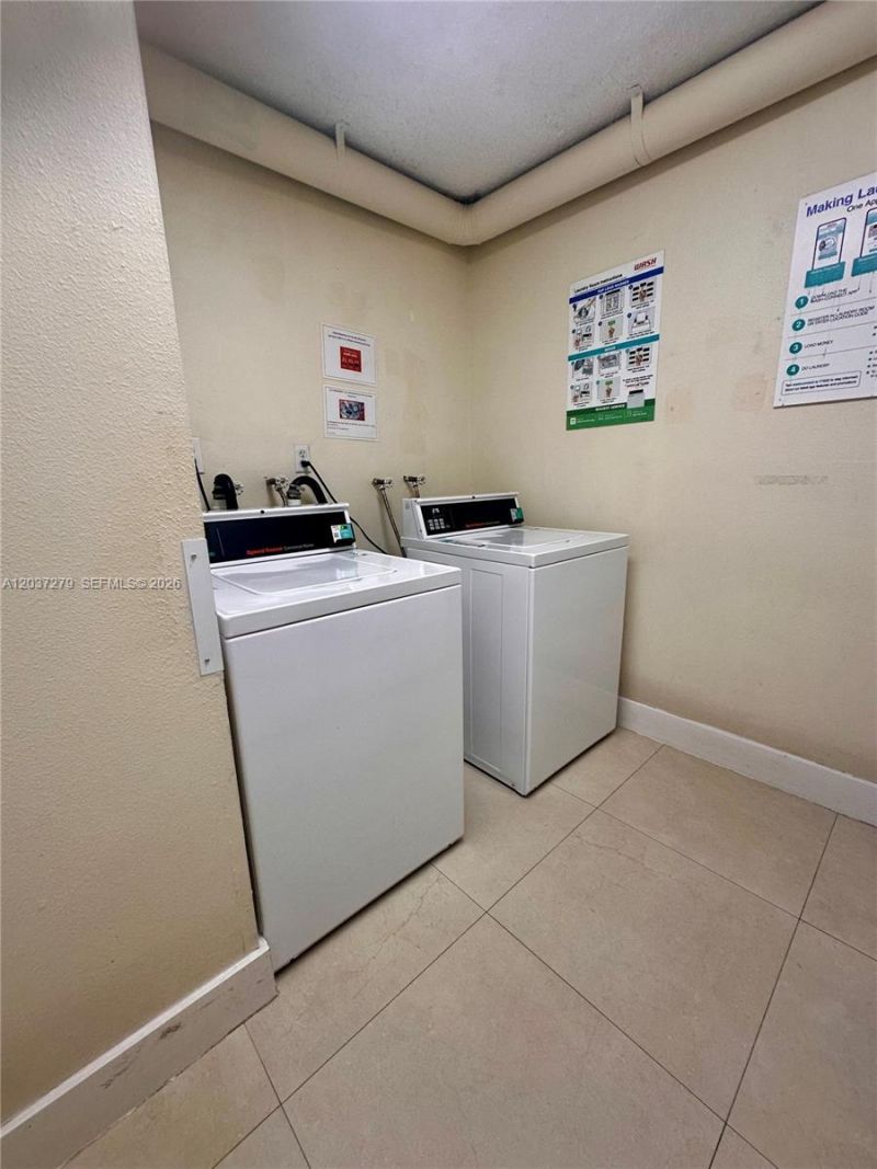 9360 Fontainebleau Blvd , Unit 309, Miami, FL 33172 Photo