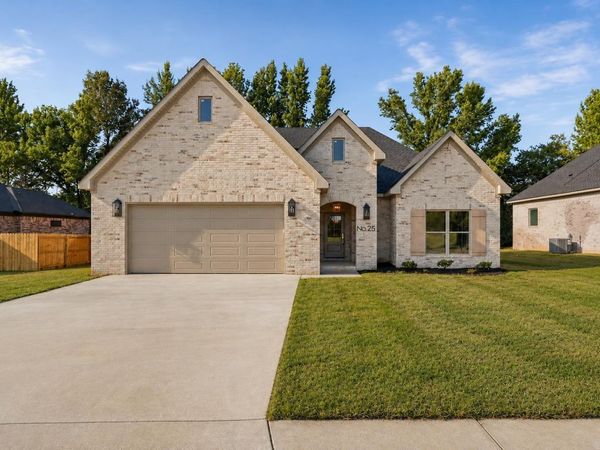 25 Libra Lane, Ward, AR 72176