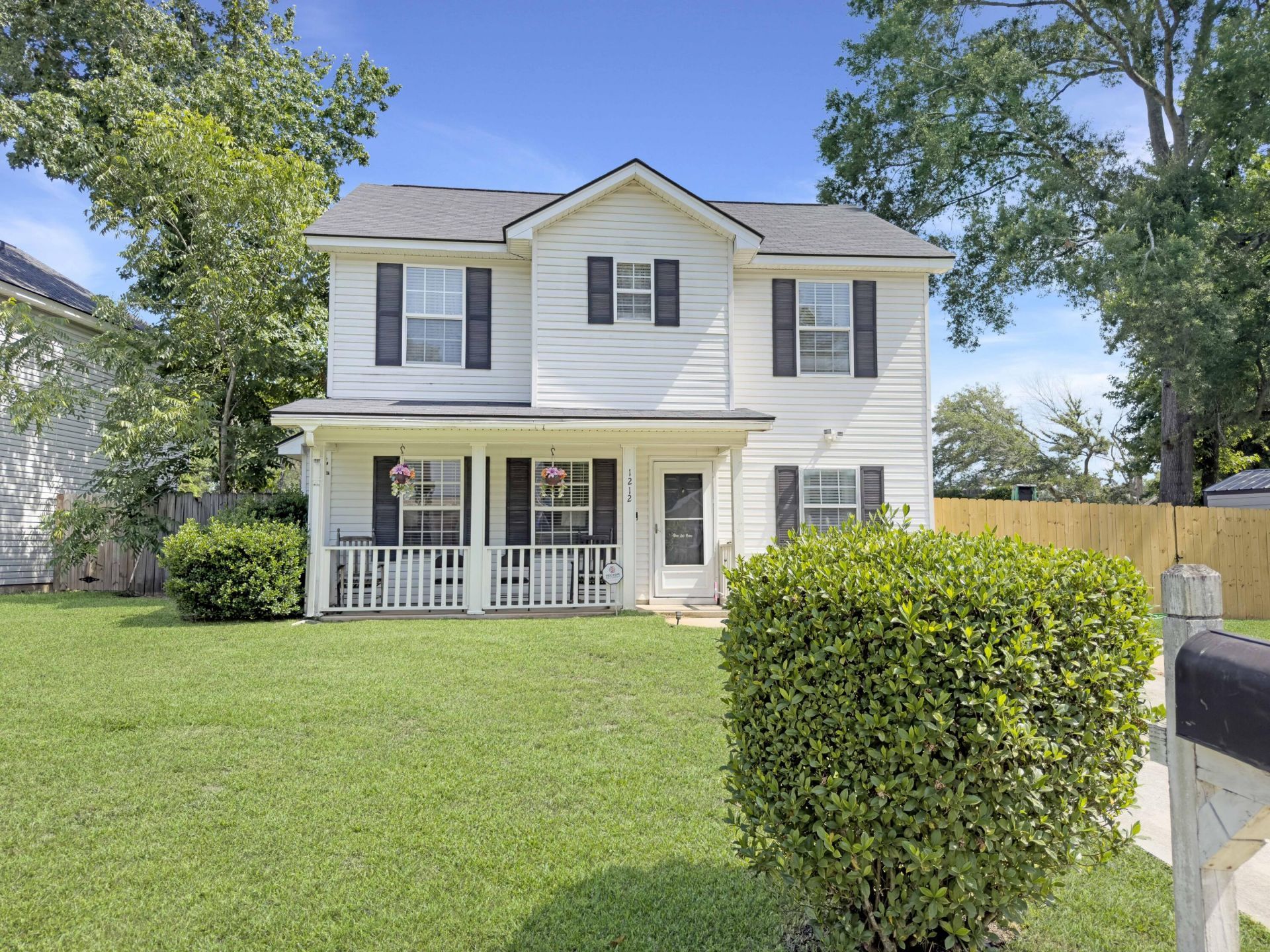 1212 Jeanna Street Photo 4