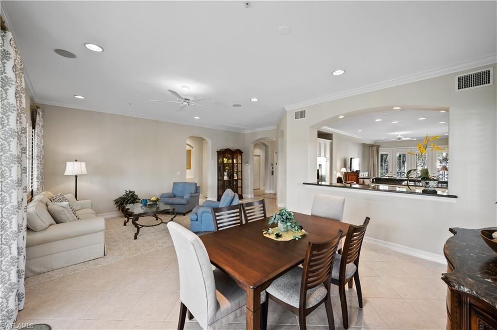 2658 Bolero Dr, Unit 9-2, Naples, FL 34109 Photo