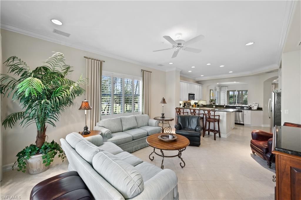 2658 Bolero Dr, Unit 9-2, Naples, FL 34109 Photo