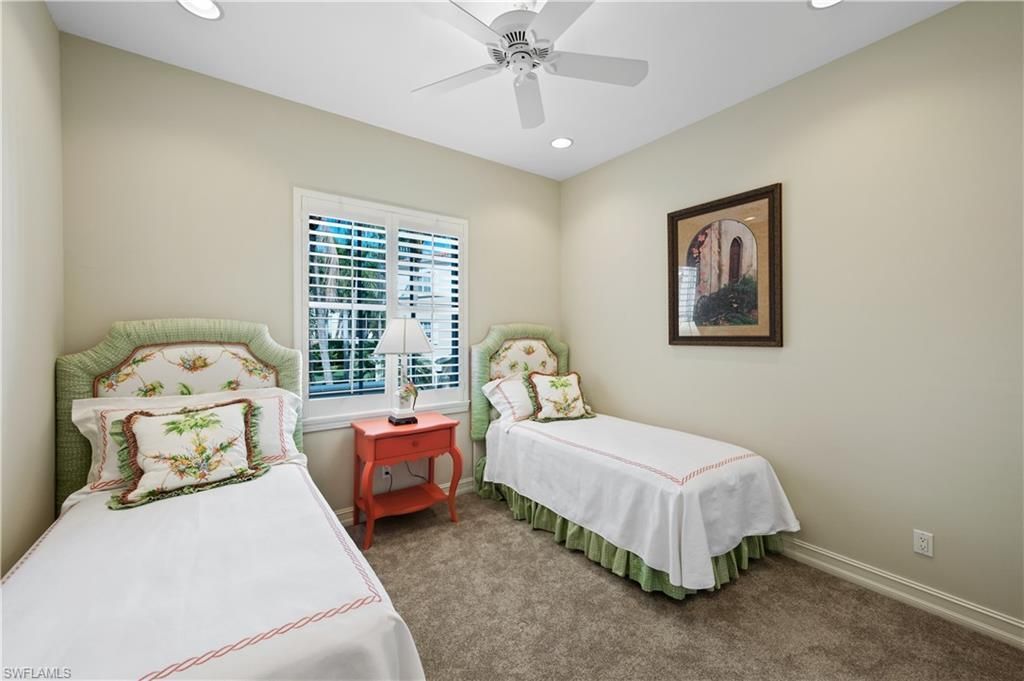 2658 Bolero Dr, Unit 9-2, Naples, FL 34109 Photo