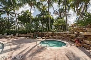 2658 Bolero Dr, Unit 9-2, Naples, FL 34109 Photo