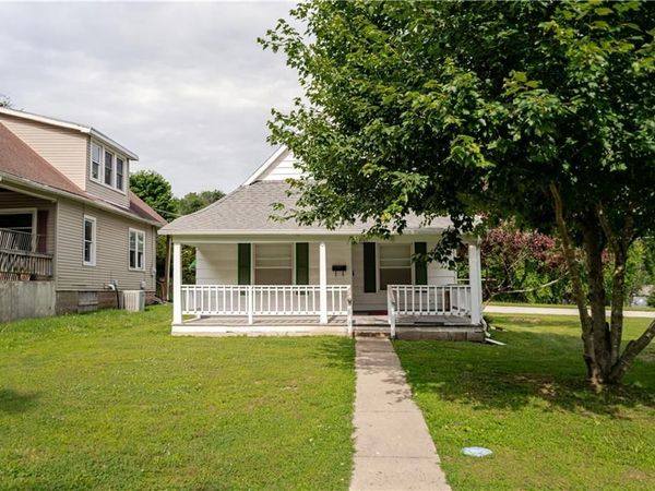 1017 S 5th Street, Atchison, KS 66002