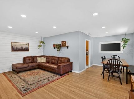 6051 40th Ave, Sacramento, CA 95824 Photo