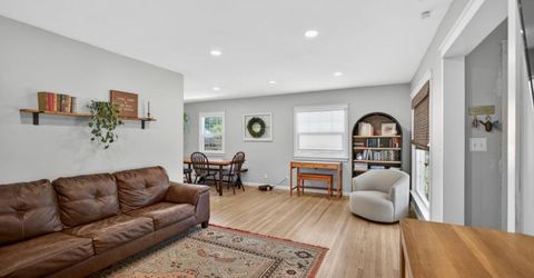 6051 40th Ave, Sacramento, CA 95824 Photo