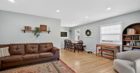 6051 40th Ave, Sacramento, CA 95824 Photo