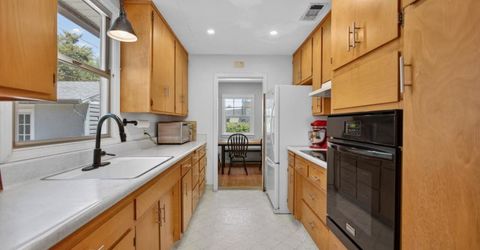 6051 40th Ave, Sacramento, CA 95824 Photo