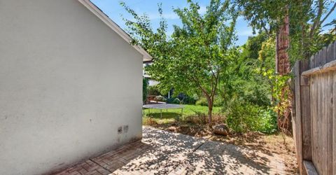 6051 40th Ave, Sacramento, CA 95824 Photo