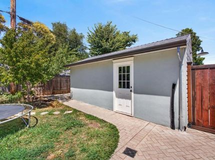6051 40th Ave, Sacramento, CA 95824 Photo
