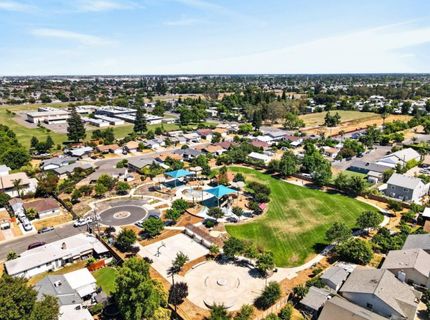 6051 40th Ave, Sacramento, CA 95824 Photo