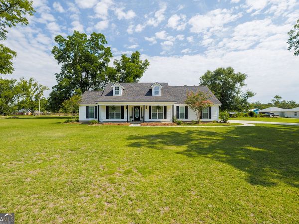 5681 Upper New Bethel Road, Ray City, GA 31645