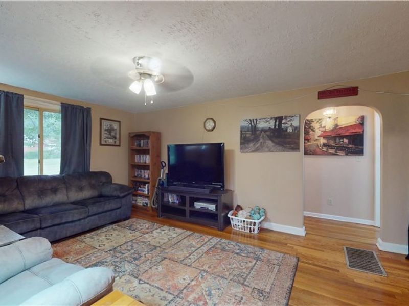 956 Braun Road, Belpre, OH 45714 Photo 14