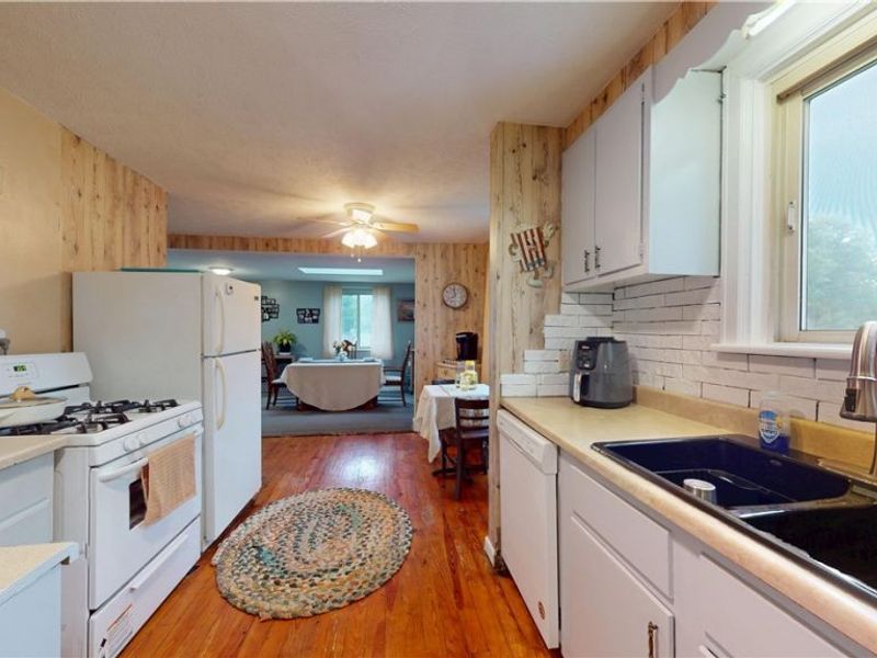 956 Braun Road, Belpre, OH 45714 Photo 16
