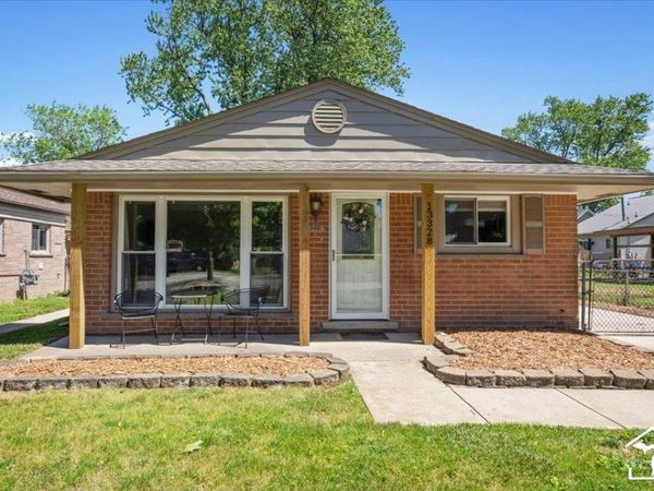13328 Neely Street, Rockwood, MI 48173