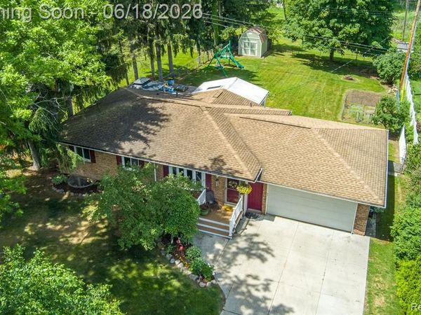 880 Joslyn Road, Orion Twp, MI 48362