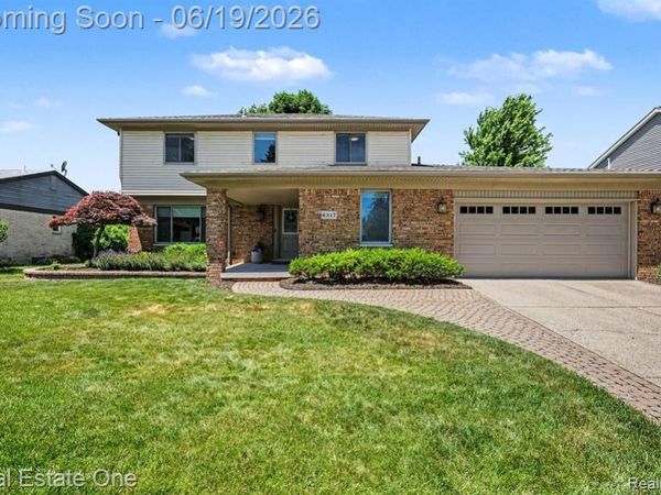 6317 Atkins Drive, Troy, MI 48085