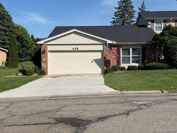 448 Ashley Drive, Grand Blanc, MI 48439