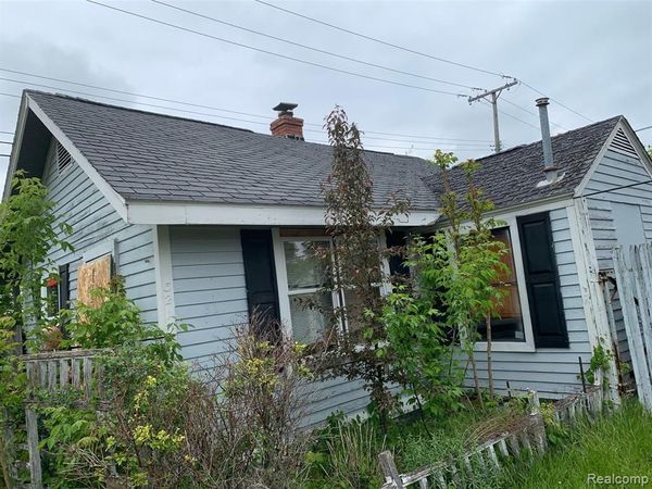 321 17th Street, Port Huron, MI 48060