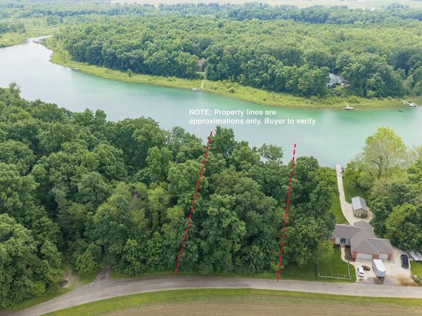 21597 Puterbaugh Lane, Cassopolis, MI 49031