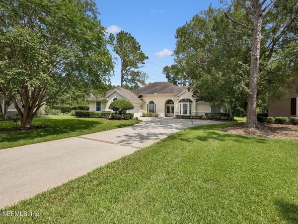 8342 AMHERST HILLS Lane, Jacksonville, FL 32256
