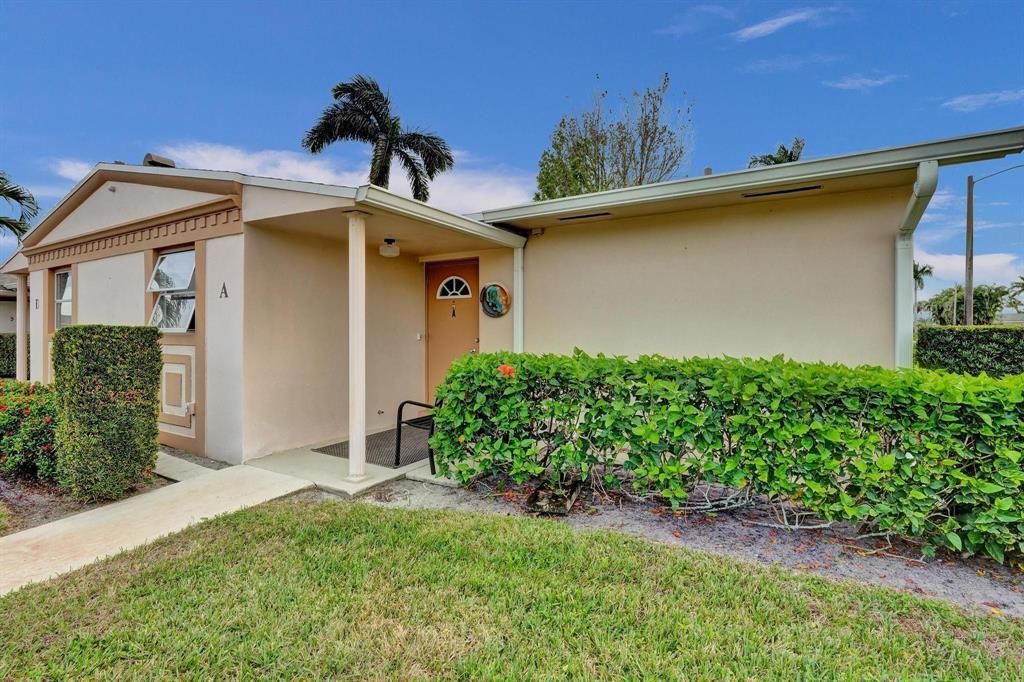 2592 E Dudley Dr Drive E, Unit A, West Palm Beach, FL 33415 Photo