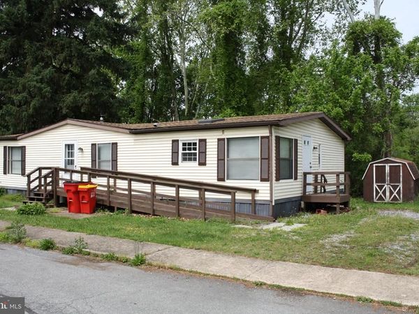 1 LARKEN LANE , MOUNT HOLLY SPRINGS, PA 17065