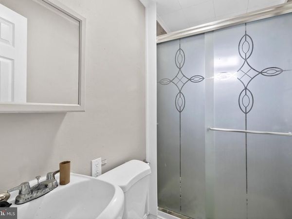 2546 E DAUPHIN STREET , PHILADELPHIA, PA 19125