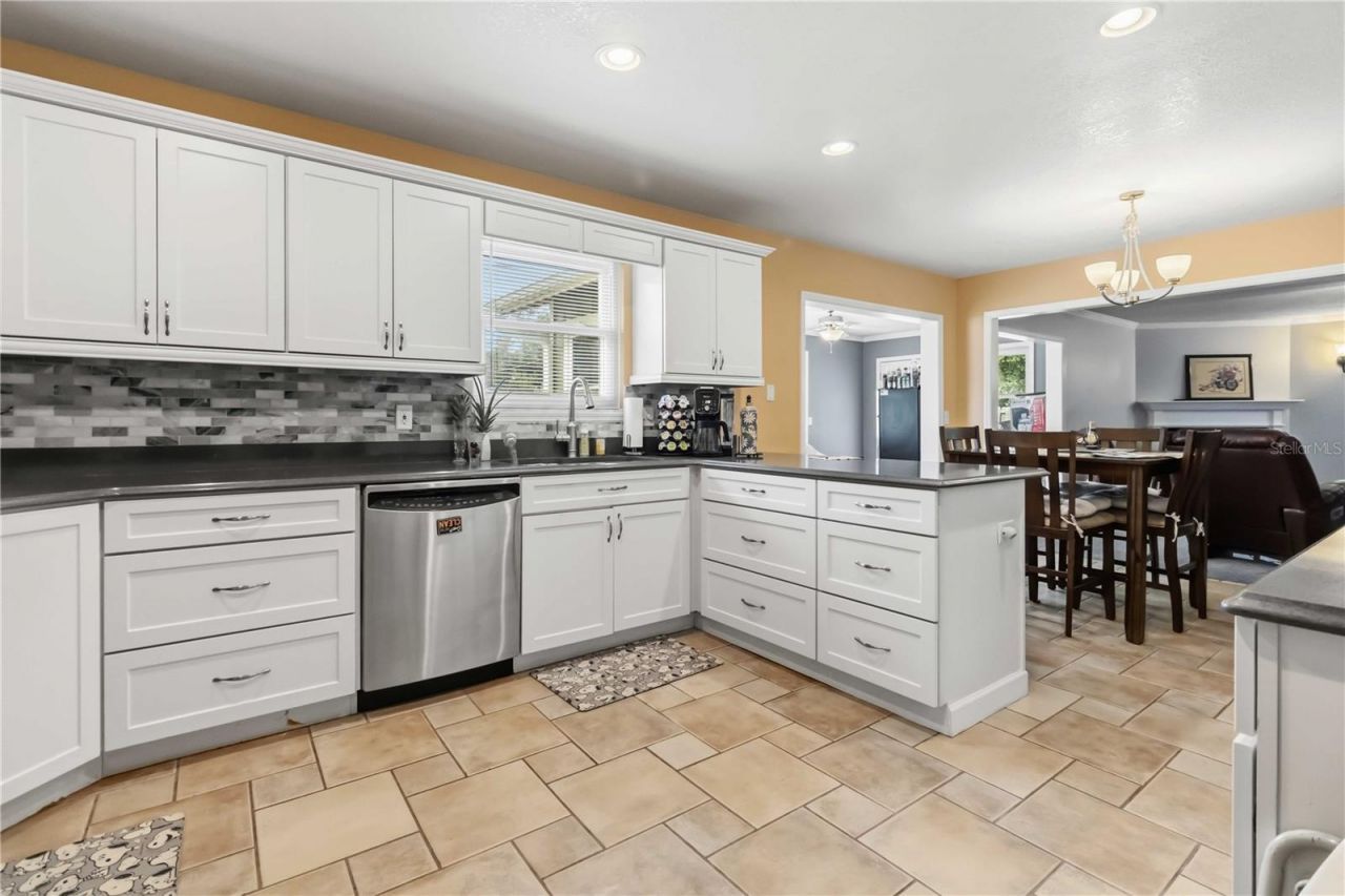 1622 Travelers Palm Drive , Edgewater, FL 32132 Photo