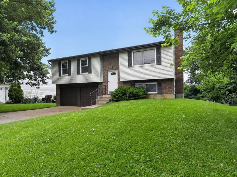 11512 Pippin Road, Colerain Township, OH 45231 Photo 2