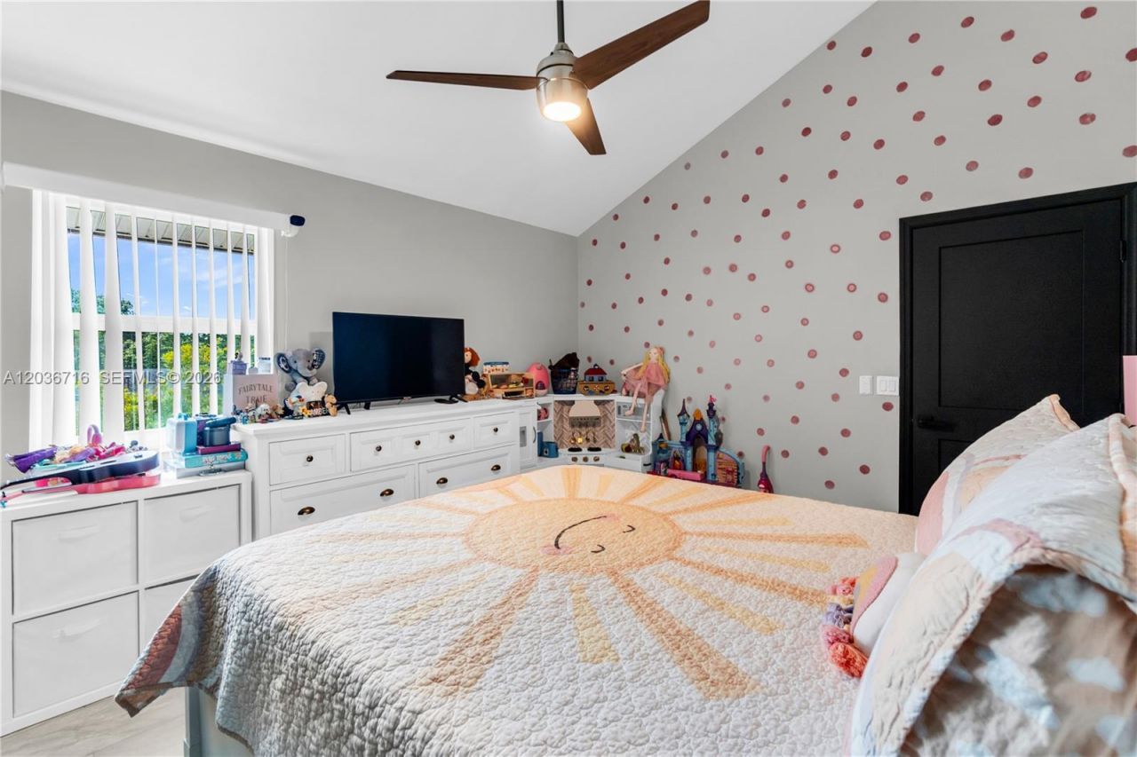 5049 Cleveland Rd , Delray Beach, FL 33484 Photo