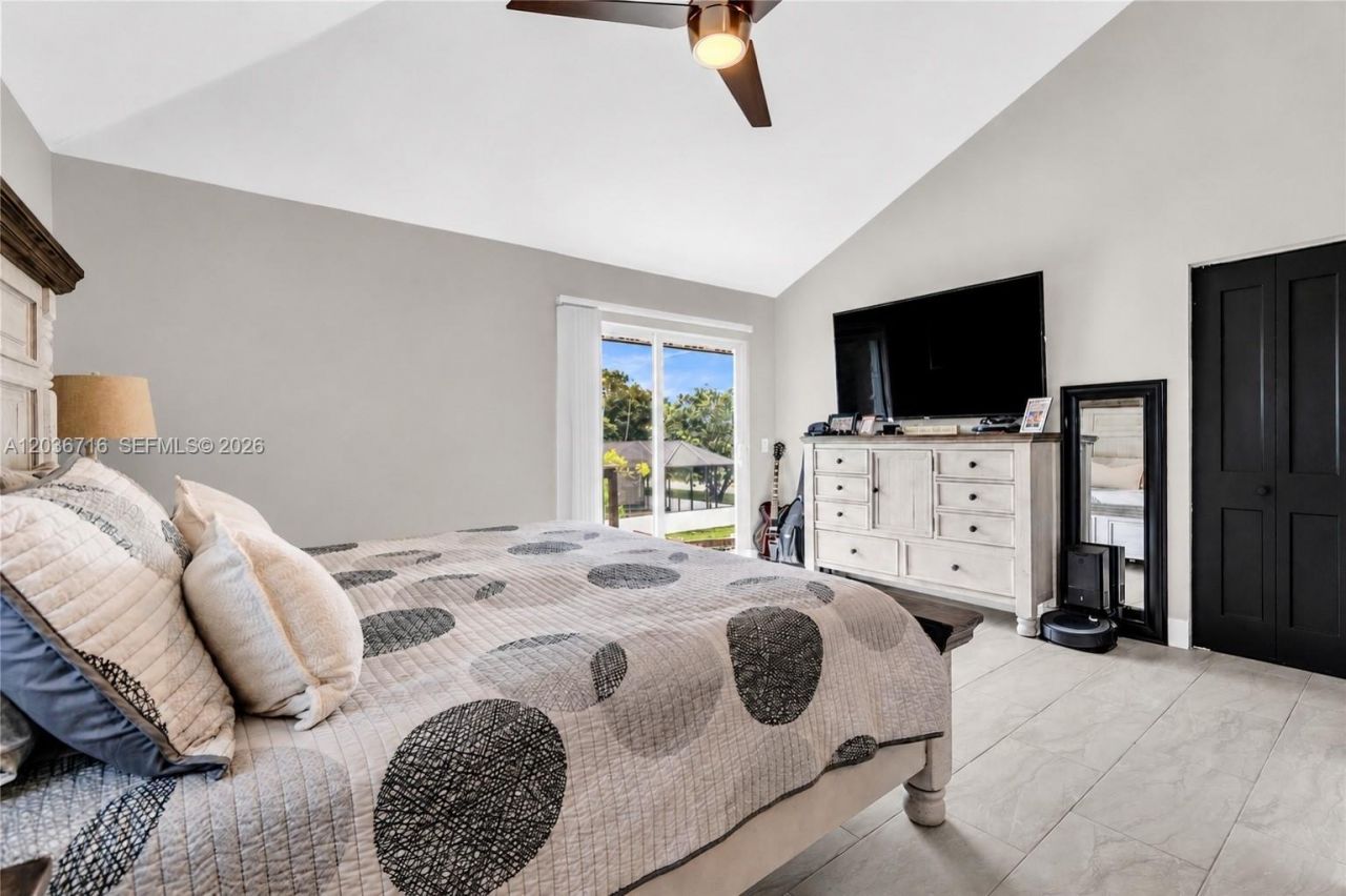 5049 Cleveland Rd , Delray Beach, FL 33484 Photo