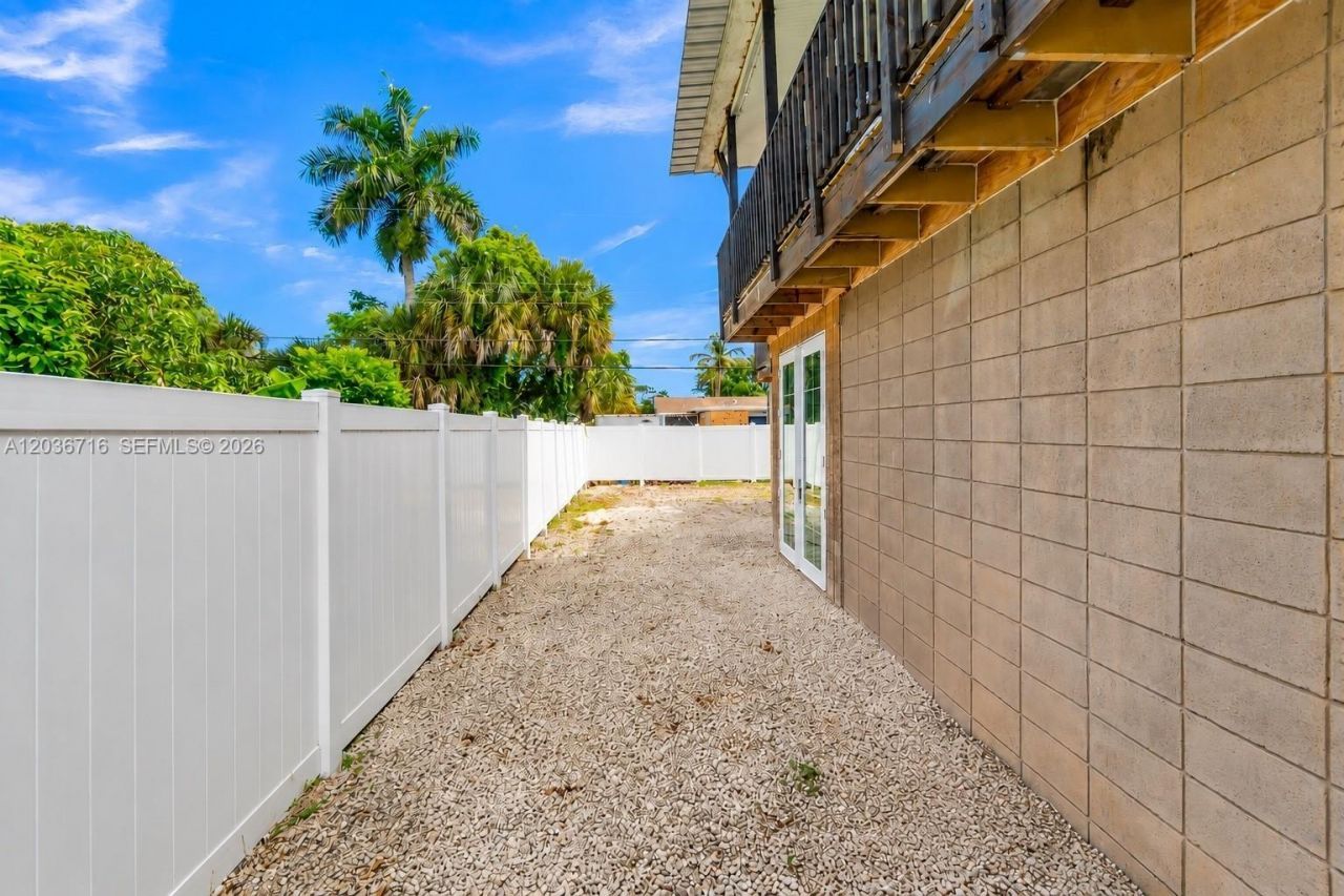 5049 Cleveland Rd , Delray Beach, FL 33484 Photo