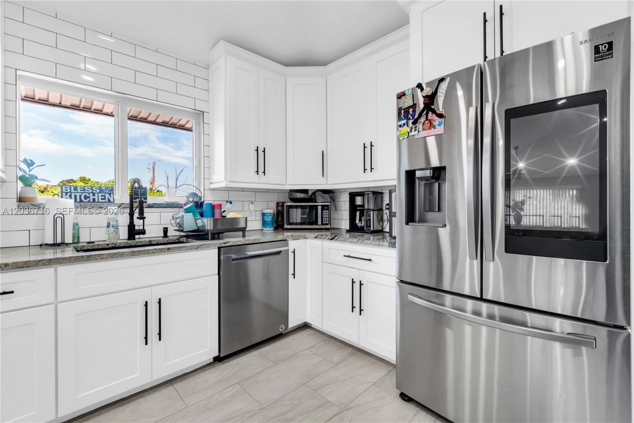 5049 Cleveland Rd , Delray Beach, FL 33484 Photo