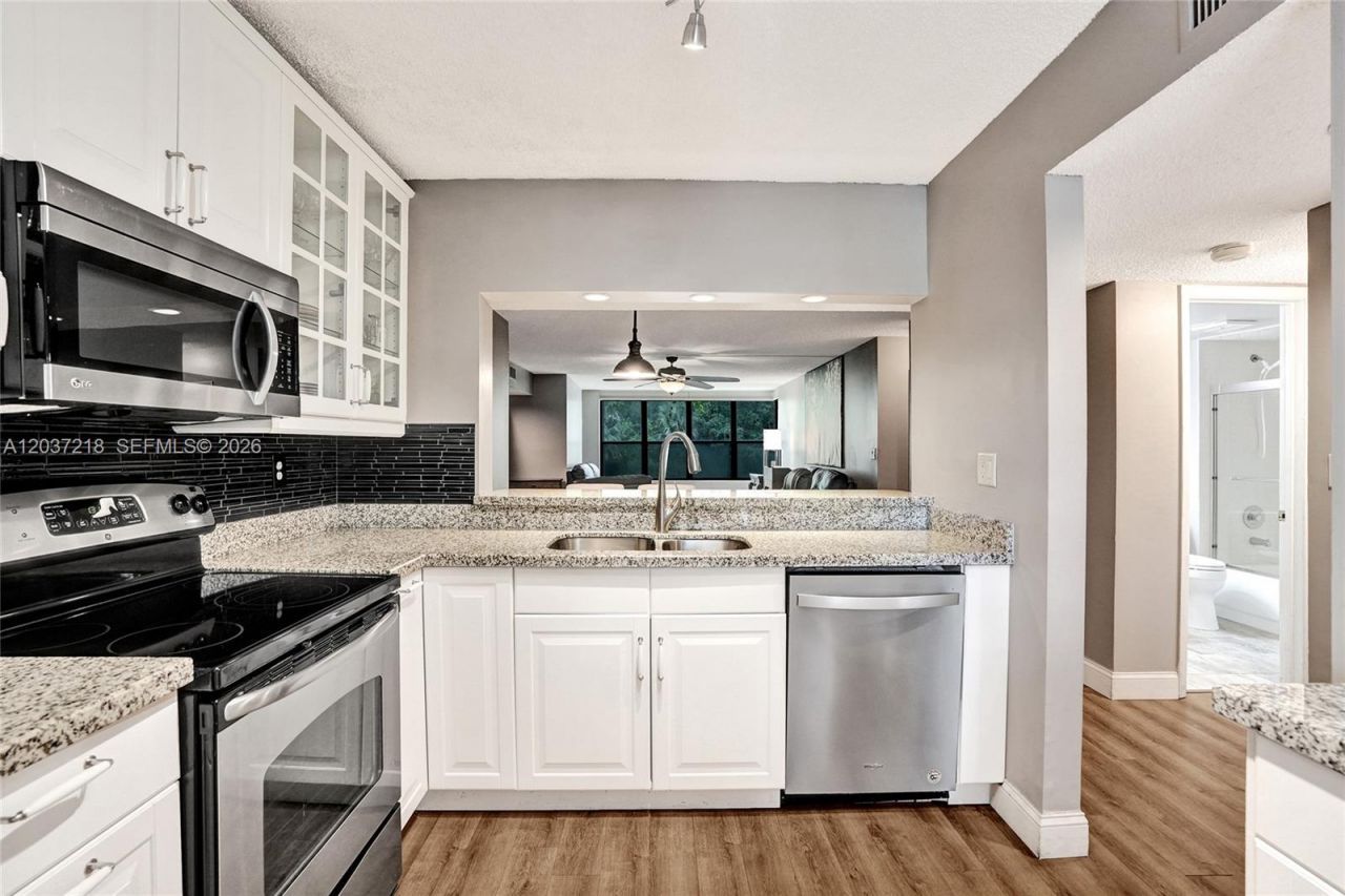 2908 S Carambola Cir S, Unit 106, Coconut Creek, FL 33066 Photo