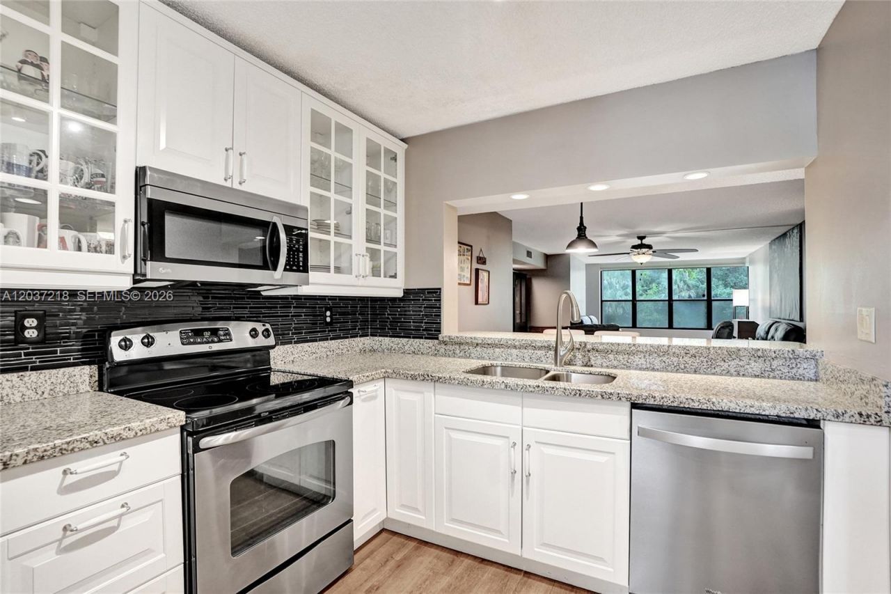2908 S Carambola Cir S, Unit 106, Coconut Creek, FL 33066 Photo