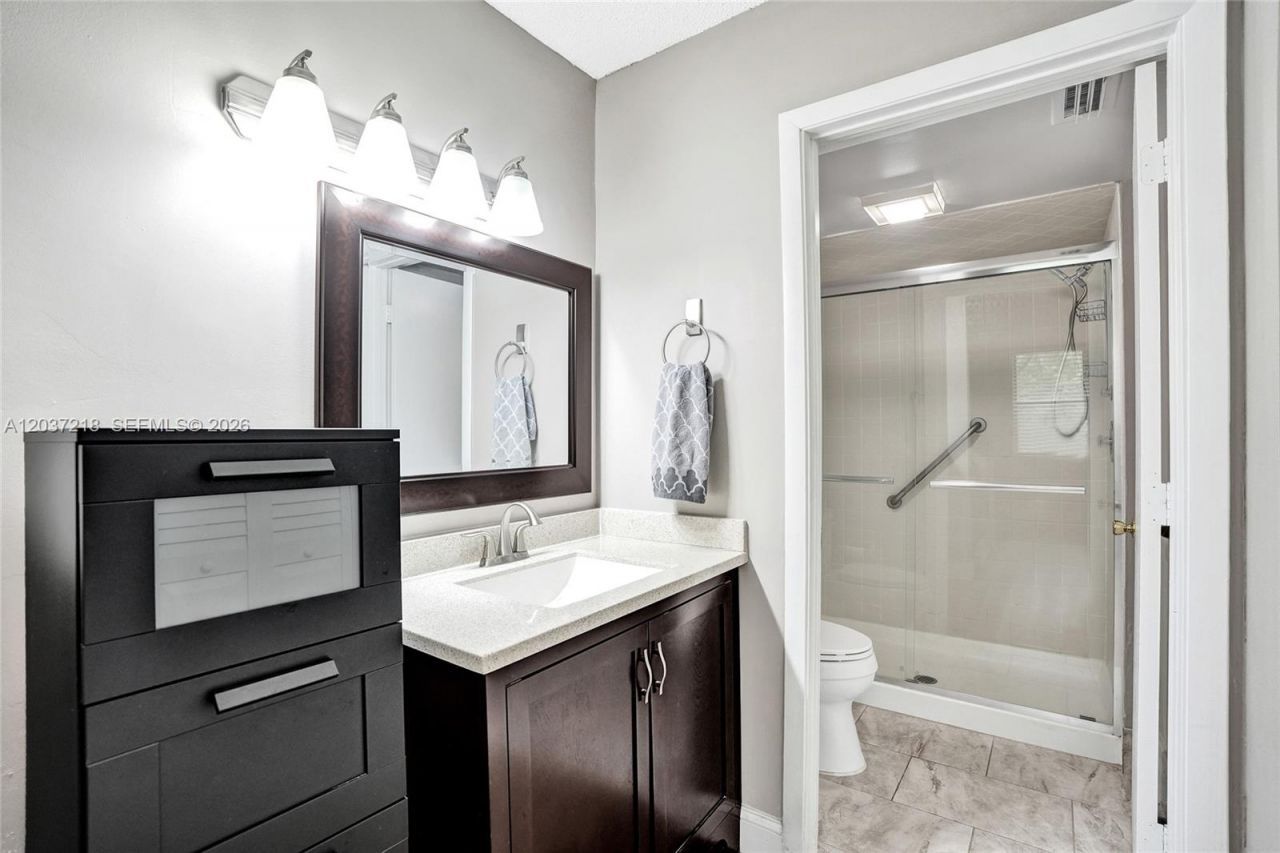 2908 S Carambola Cir S, Unit 106, Coconut Creek, FL 33066 Photo