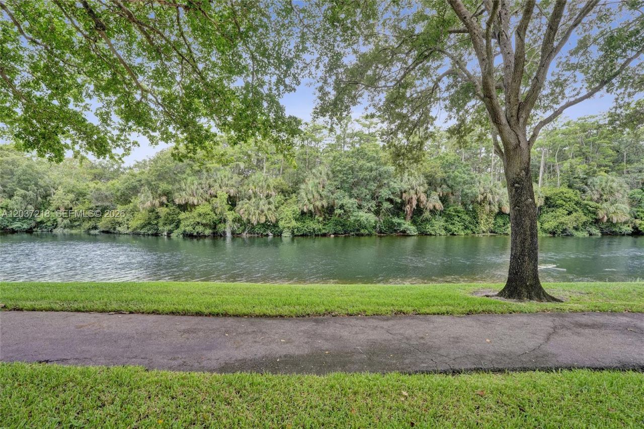2908 S Carambola Cir S, Unit 106, Coconut Creek, FL 33066 Photo