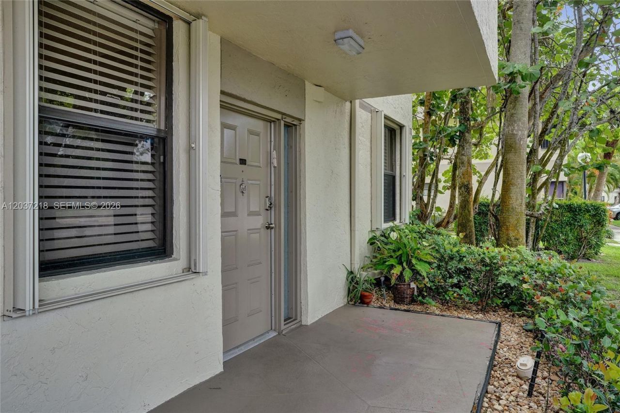 2908 S Carambola Cir S, Unit 106, Coconut Creek, FL 33066 Photo