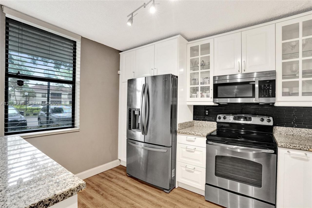 2908 S Carambola Cir S, Unit 106, Coconut Creek, FL 33066 Photo