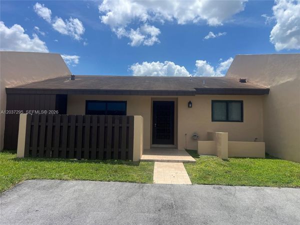 11800 SW 123rd Ave , Miami, FL 33186