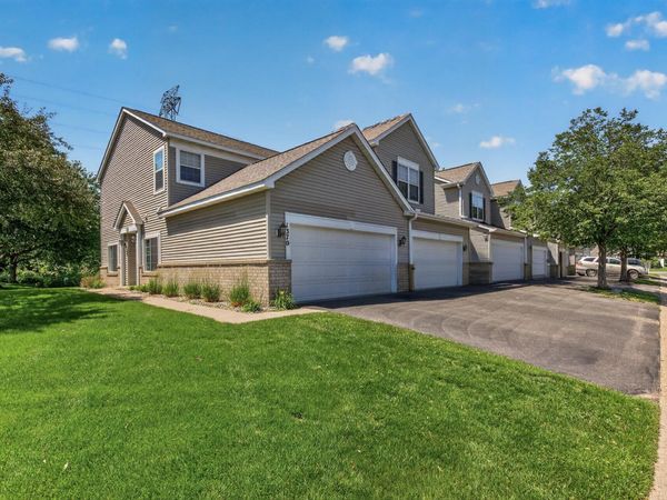 1370 Preston Lane , Shakopee, MN 55379