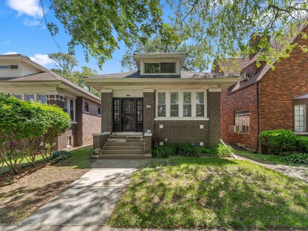 7651 S Cregier Avenue , Chicago, IL 60649