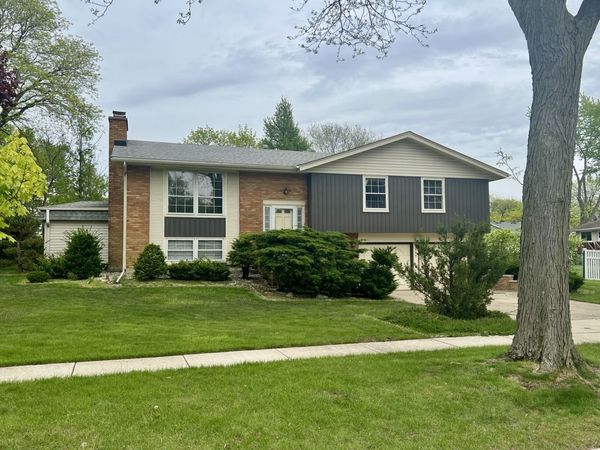 533 Bahama Lane , Schaumburg, IL 60193