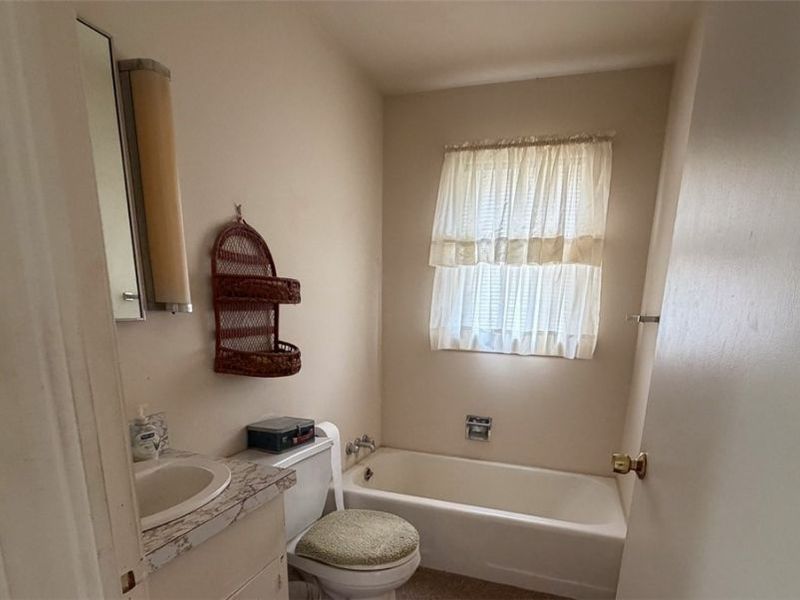 711 Woodrow Street NW, North Canton, OH 44720 Photo 9
