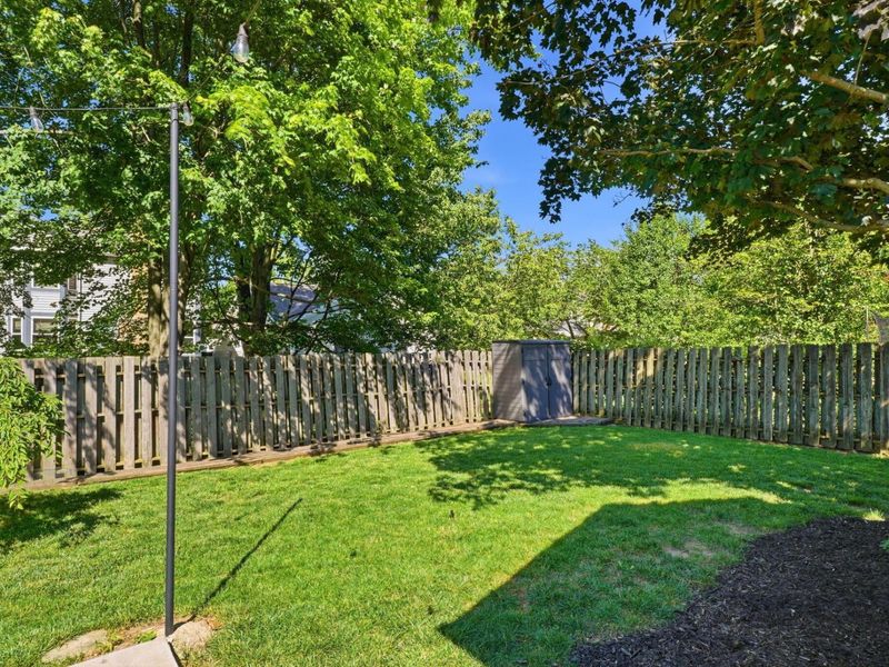 7900 Leaview Drive, Columbus, OH 43235 Photo 51