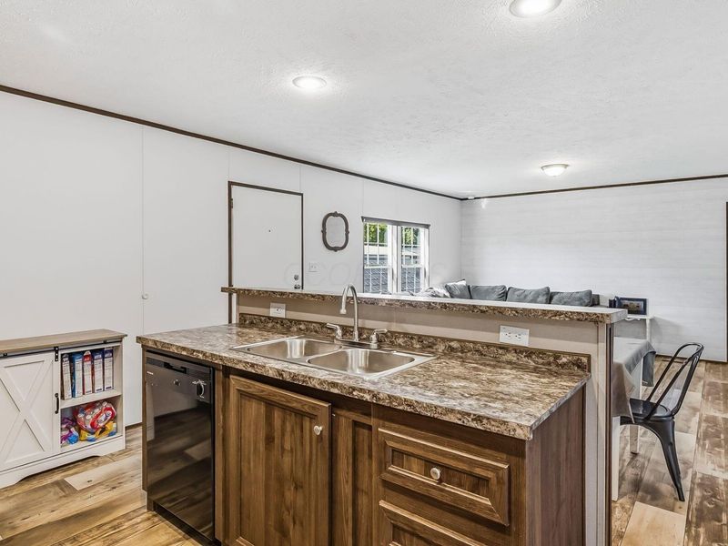 5965 Harrisburg Georgesville Road, Unit 102, Darbydale, OH 43123 Photo 9