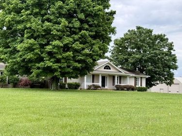 7212 Nashville Road , Bowling Green, KY 42104