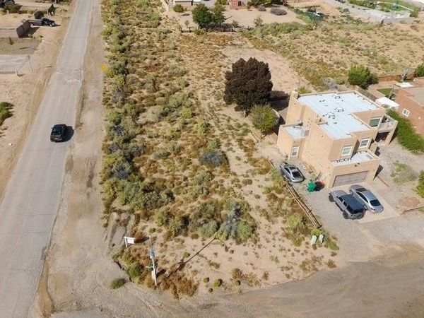 1505 Viga Place SE, Rio Rancho, NM 87124