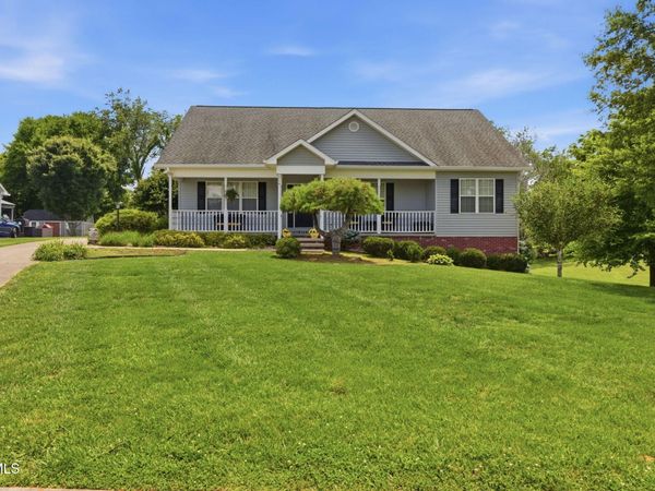 116 Pine Bark Drive, Jonesborough, TN 37659